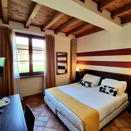 Country Castelbarco Hotel 4*