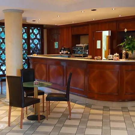 Country Castelbarco Hotel 4*